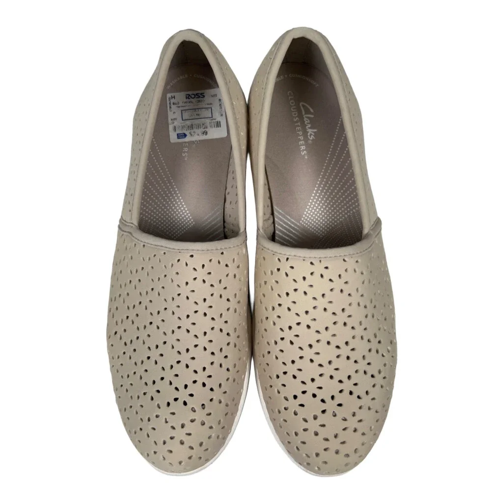 Clarks Cloudsteppers Women's Taupe/ Light Gray Perforated Slip On Loafers - 10